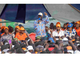 I Don't Need President Uhuru's Support to Defeat You, Raila Tells Ruto