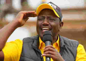 Mimi Sishindani Na Wewe: Ruto Fires Back at President Uhuru 