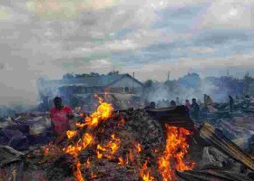 Traders Count Losses as Fire Razes Down Toi Market 
