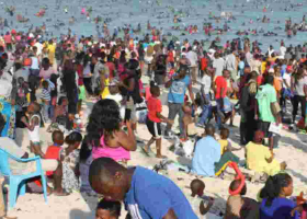 67 Children Lost on Mombasa Beach Celebrate Reunion With Family 