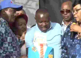 Kalonzo Musyoka Joins Kiambu Residents in Celebrating Uhuru Kenyatta's 63rd Birthday