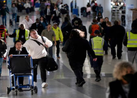 US Travel Rules Tighten as Passengers Face Increased Questioning at Airports
