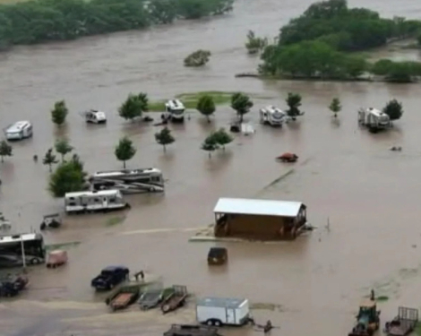 White House Calls Deadly Texas Floods ‘Act of God’ Amid Political Blame Game