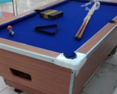 Nairobi Commissioner Warns of Gangs Targeting Victims at Roadside Pool Tables