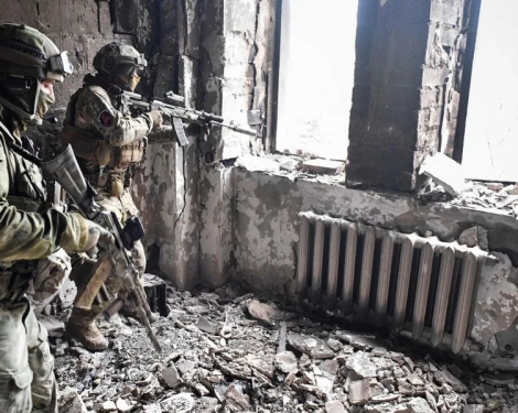 Kenyan Caught in War Zone Claims Embassy Failed to Respond to His Emails