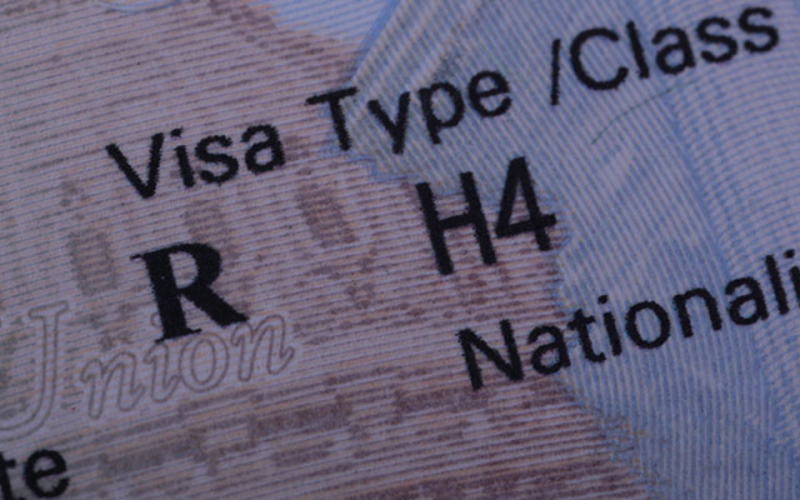 H‑4 Visa Holders Urged to Begin Renewal Early