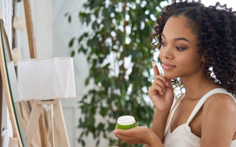 Why Many African Women Use Skin-Bleaching Products, According to New Research