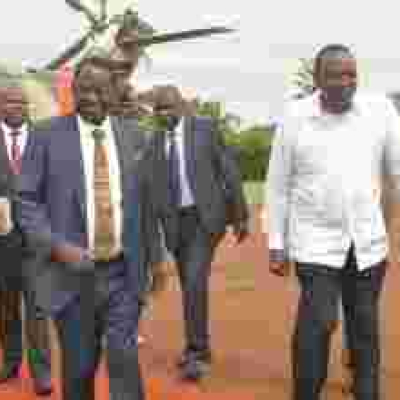 President Kenyatta Ignores His Bodyguards, Drives Away to Unknown Location in Company of Raila