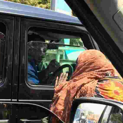 President Kenyatta Captured on Camera Driving Himself in Nairobi Traffic