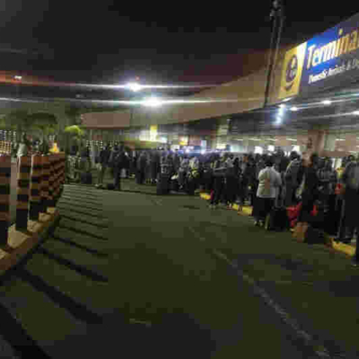 Thousands of Travelers Stranded at JKIA as Flights Grounded over Workers' Strike [PHOTOS]