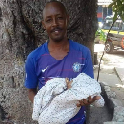 Uhuru Rescues from Prison Kenyan Man Caught Carrying Python in Suitcase, Pays Sh1 Million Fine for Him