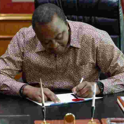 Uhuru Signs IEBC Amendment Bill of 2019 into Law