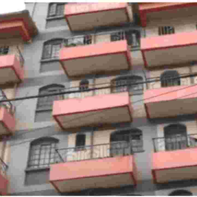 Police Officer Reportedly Pushes Girlfriend Off Fourth-Floor Apartment in Nairobi 