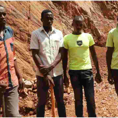 Meet Kenyan College Graduates Who Crush Stone to Earn a Living 