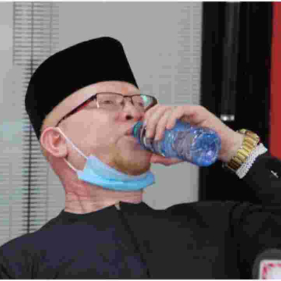 Isaac Mwaura Readmitted to Senate Months After Ouster from Jubilee Party 