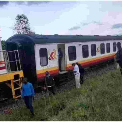Recently Relaunched Nairobi-Kisumu Commuter Train Stalls for Hours After Wagon Derails 