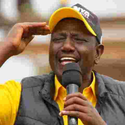 Mimi Sishindani Na Wewe: Ruto Fires Back at President Uhuru 