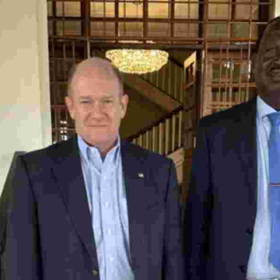 Raila Holds Talks With US Senator Who Brokered Handshake With Uhuru