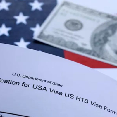 Laid-off H-1B Workers Face Rising Risk as USCIS Scrutinises B-1/B-2 Status Changes