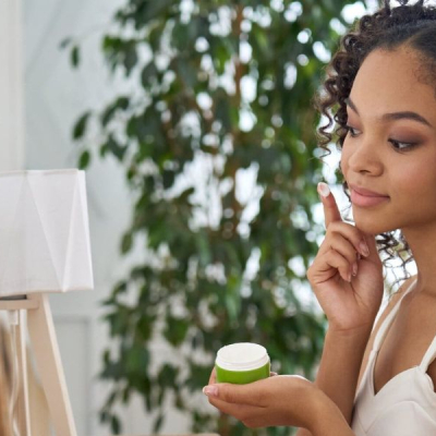 Why Many African Women Use Skin-Bleaching Products, According to New Research