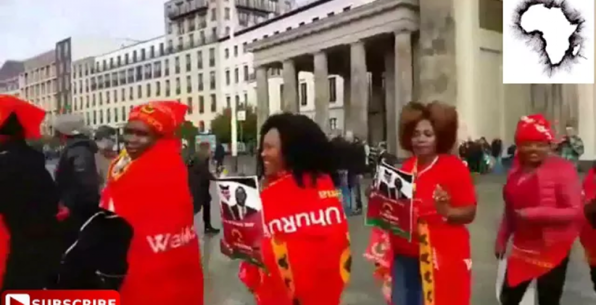 Jubilee Supporters Demonstrate Outside Chatham House in London [VIDEO]