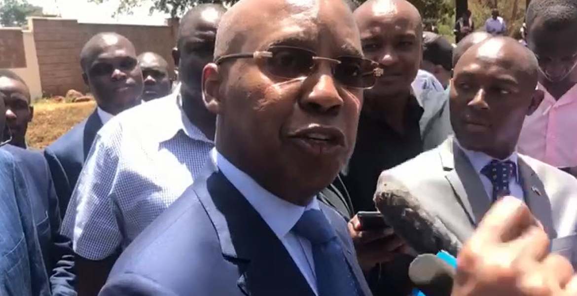 Drama as Heavily Armed Cops Surround Businessman Jimmy Wanjigi's Car in ...