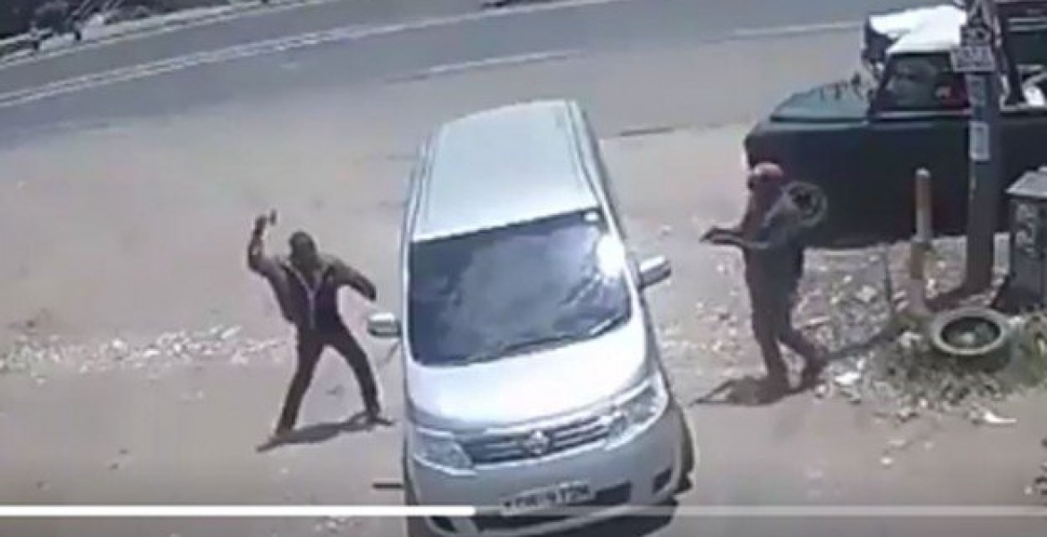 Daring Nairobi Criminals Captured on CCTV Stealing from Motorist in ...