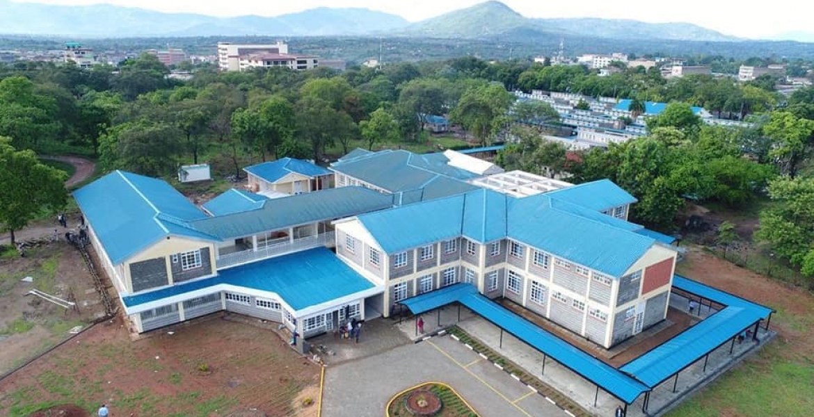 Makueni Governor Kivutha Kibwana Wins Kenyans Hearts Again With New Sh135 Million Hospital Mwakilishi Com