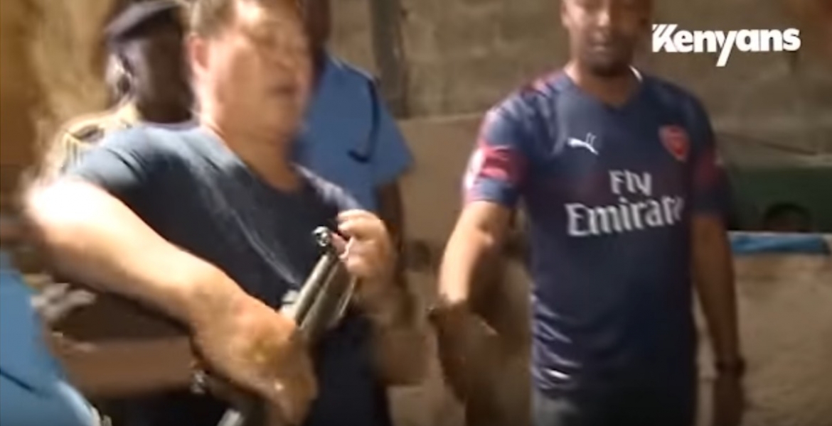 Chinese Man Attempts to Grab Gun from Kenyan Policeman During Arrest [VIDEO]