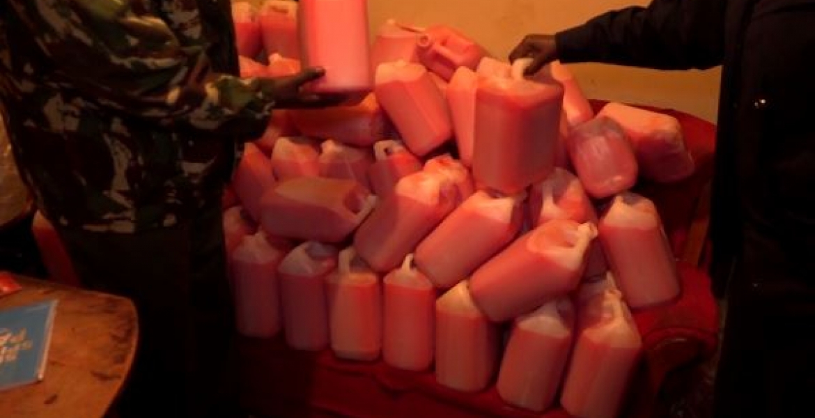 Kenyan Man Busted Manufacturing Fake Tomato Sauce Using Chemicals, 3,000 Liters Nabbed