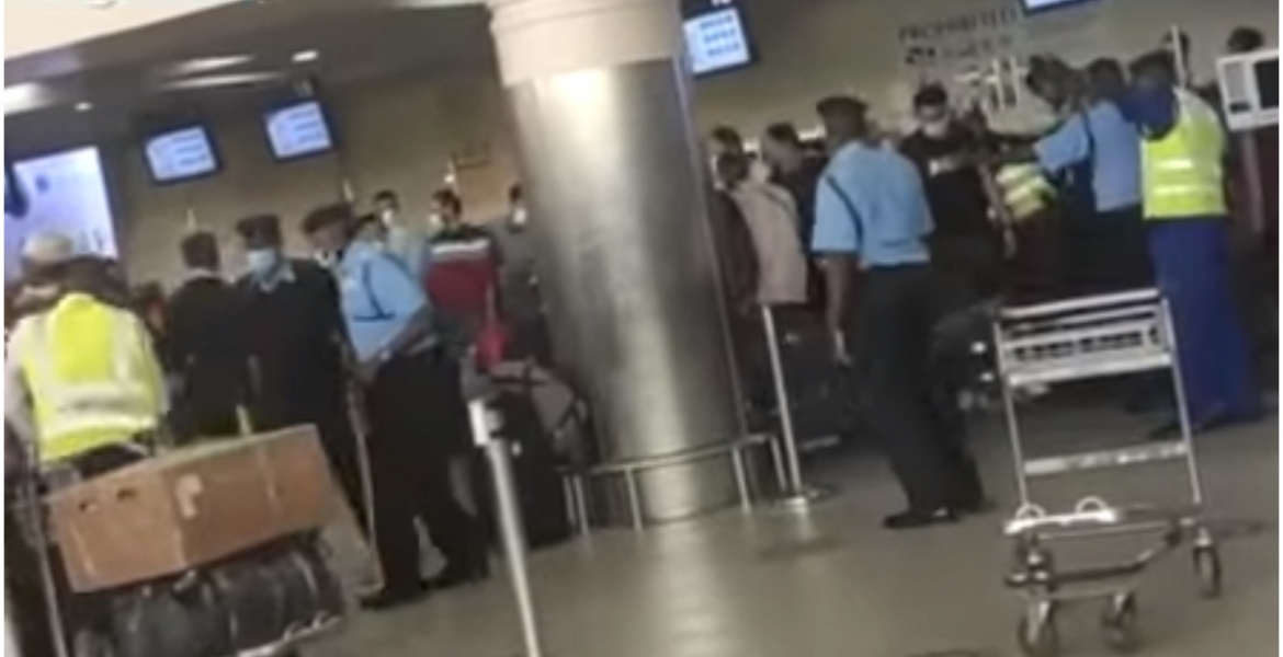 Drama at JKIA as Police Arrest Several Passengers [VIDEO]
