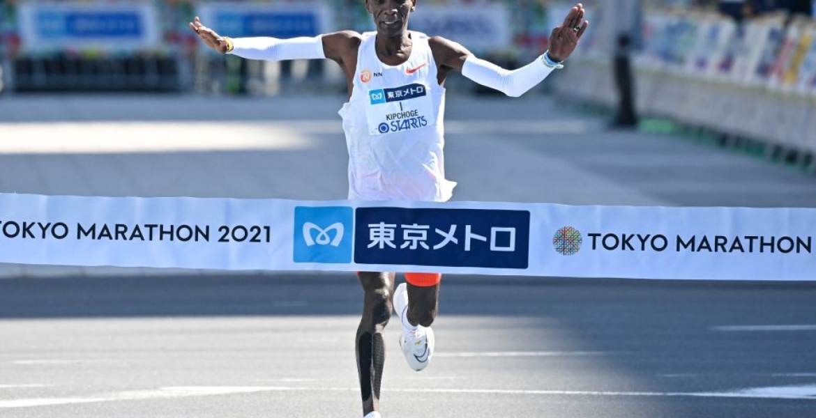 Tokyo Marathon: Kenyans Eliud Kipchoge and Brigid Kosgei Set New Course ...