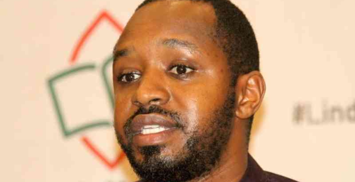 Activist Boniface Mwangi Boniface Mwangi Denounces US Embassy Fee Increament, Dubs it 'Daylight Robbery'