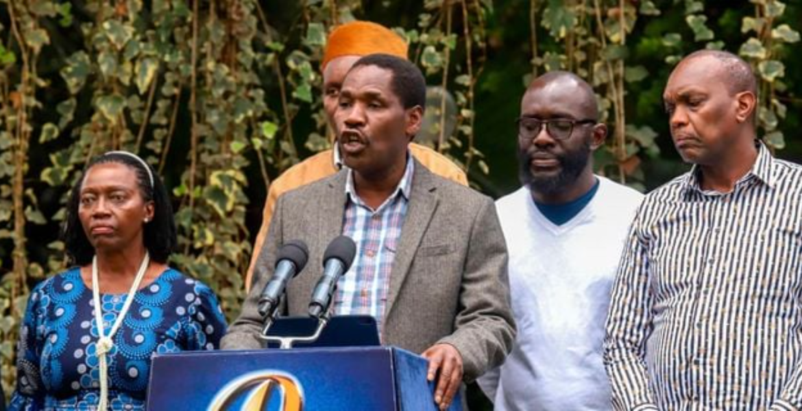 Azimio la Umoja Leaders Led by Former Agriculture Cabinet Secretary Peter Munya Addressing the Media in Karen, Nairobi County on Sunday, July 30, 2023 Ruto, Raila Camps Clash on Key Issues Ahead of Talks