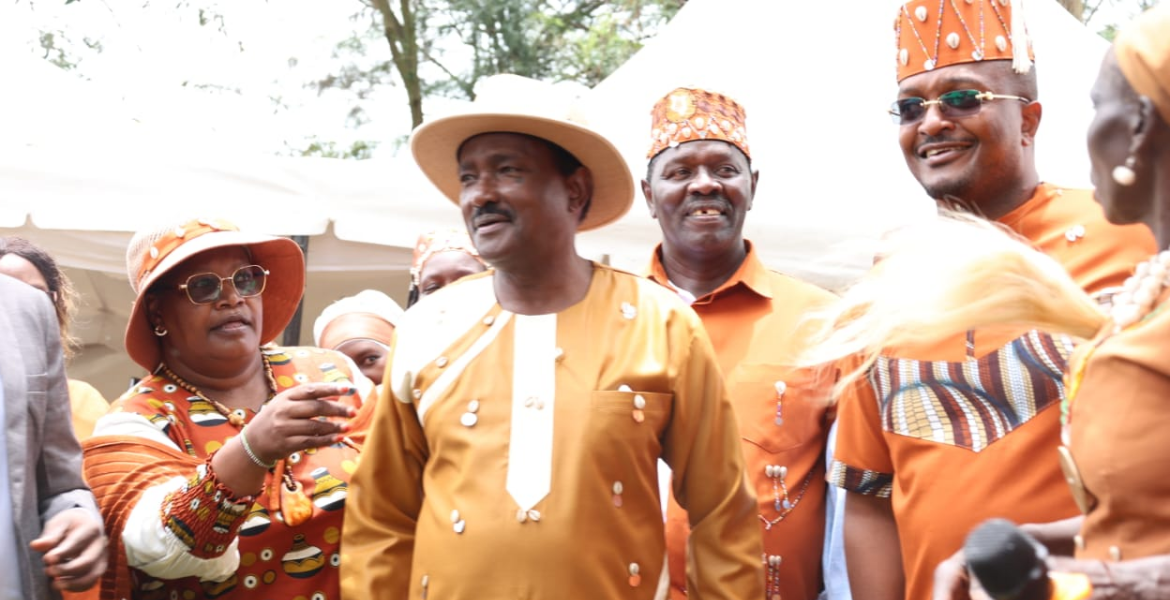 Kalonzo Woos Kikuyu Elders, Seeks KambaKalonzo Woos Kikuyu Elders, Seeks Kamba  