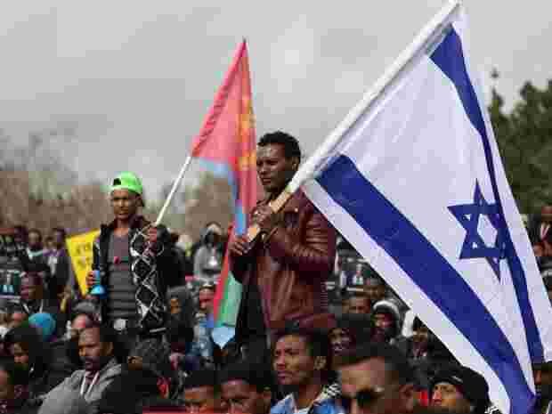 Israel Shelves Plans to Deport African Migrants by Force