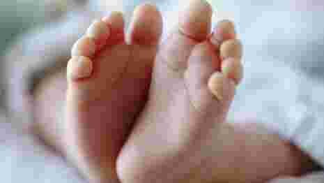 Bizarre: 20-Year-Old Woman Gives Birth to Twins 26 Days After Delivering Her First Child