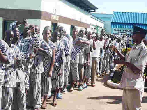 Kenya Releases 4,800 Inmates in Fight Against Coronavirus