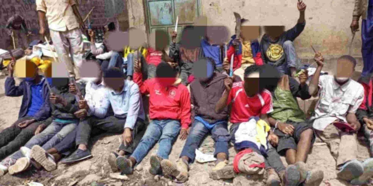 Police Arrest 16 Suspected Muggers in Embakasi, 37 Knives Recovered