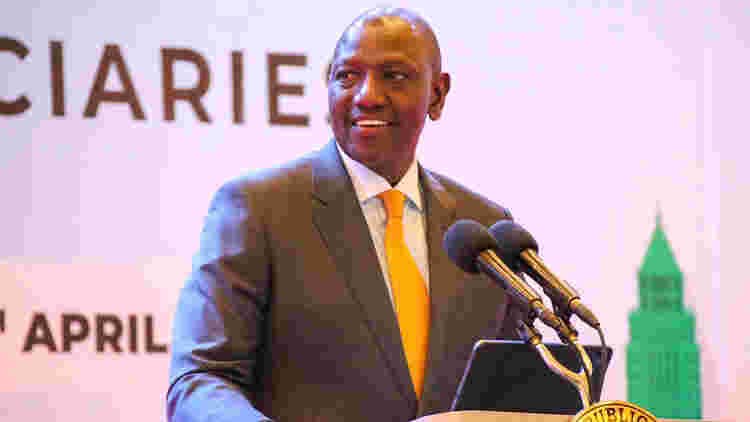 We Will Not Borrow to Pay Salaries, Ruto Says After Civil Servants' Pay Delay