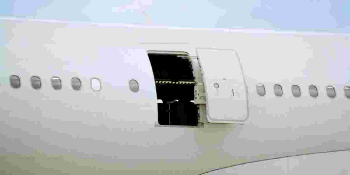 Canadian Tourist in Thailand Arrested for Attempting to Open Plane Door