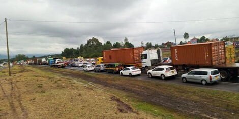 Festive Travel Paralyzes Nakuru–Eldoret Highway, Thousands Stranded Near Gilgil