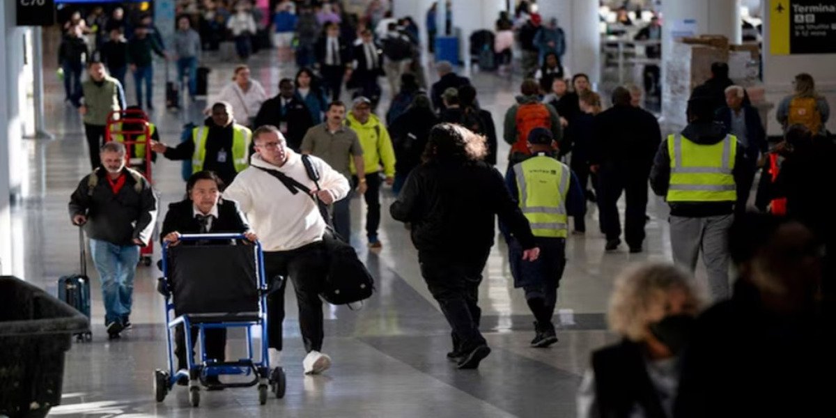 US Travel Rules Tighten as Passengers Face Increased Questioning at Airports