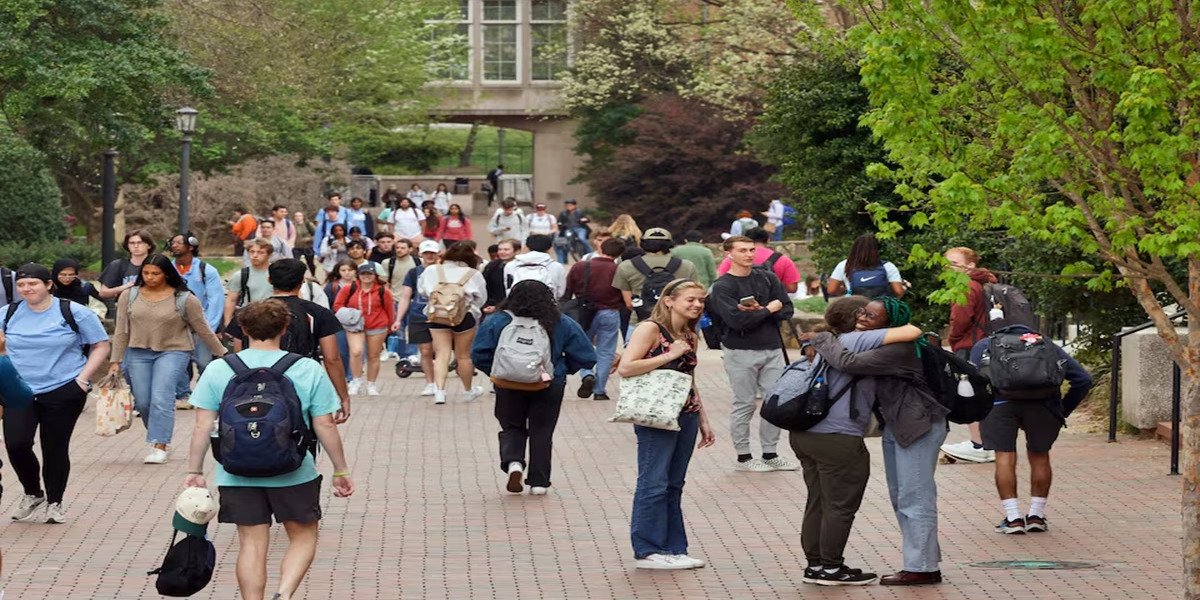 International Student Enrolment in US Falls as Graduate Numbers Drop