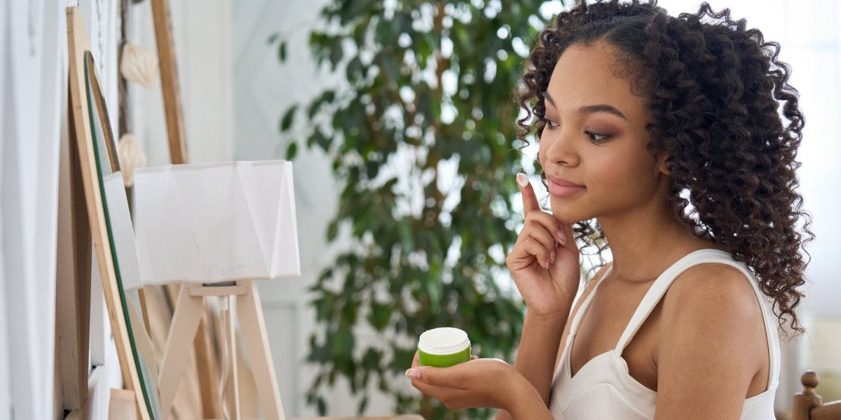 Do Mikorogo Cause Body Odour? Dermatologist Explains the Truth Behind the Smell