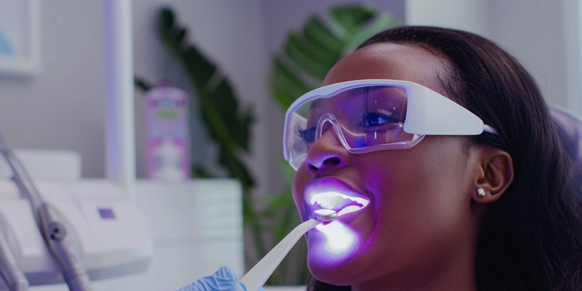 Why Whitening Toothpaste Cannot Guarantee a Brighter Smile