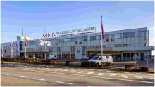16-Year-Old Kenyan Stowaway Found in Plane's Undercarriage in Holland Discharged from Hospital 