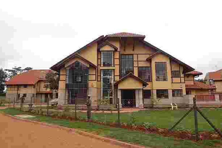 FOR SALE: 5-Bedroom Townhouses (Country Homes) in Karen