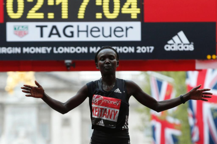 Mary Keitany Breaks World Record as Kenyans Sweep London Marathon