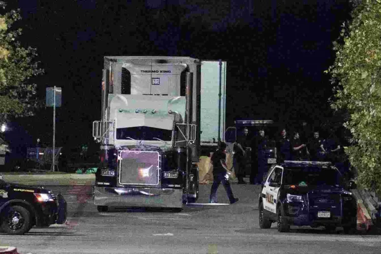 8 People Dead in Sweltering Truck, 30 Hospitalized in Texas Human Trafficking Case